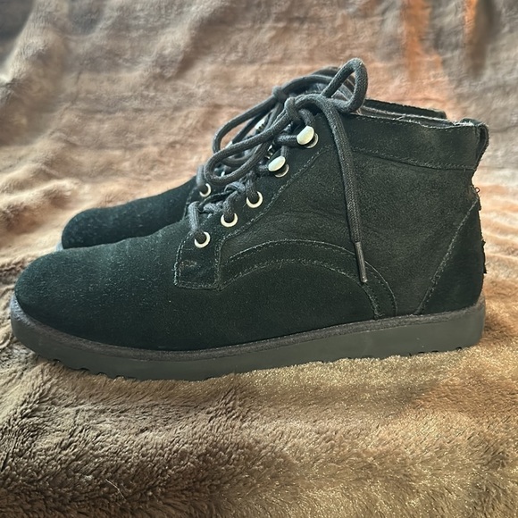 UGG Bethany Black Suede Chukka Boot Sz 7 - Picture 5 of 15
